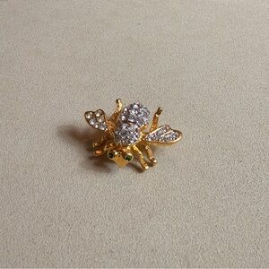 Joan Rivers Gold Tone Bee Crystal Brooch Pin